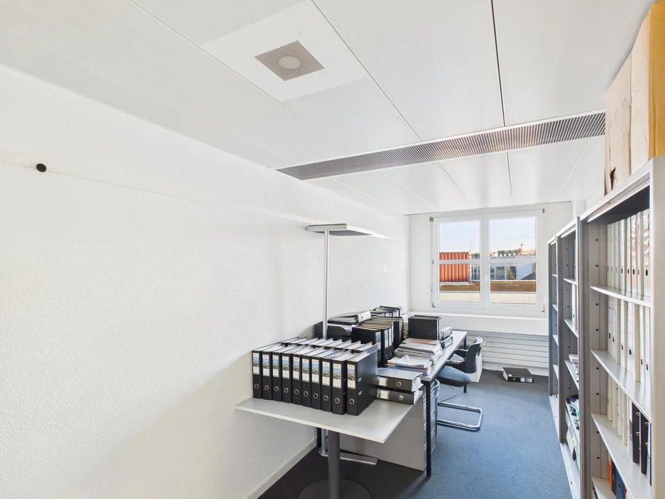 Moderne Bürofläche an der Albulastrasse 47 in Zürich