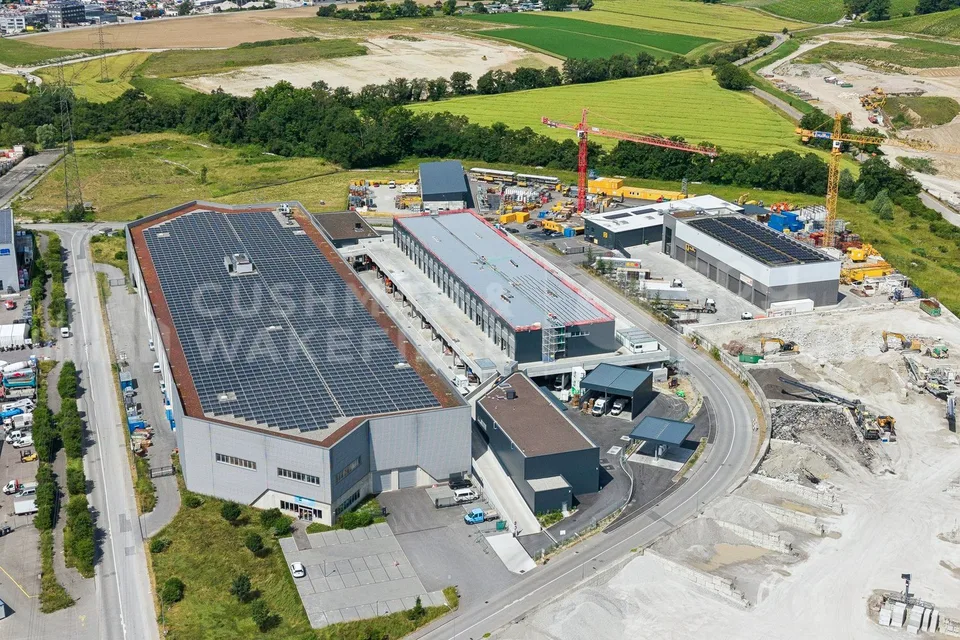Nuove box artigianali in zona industriale - SATIGNY (Bois-de-Bay)