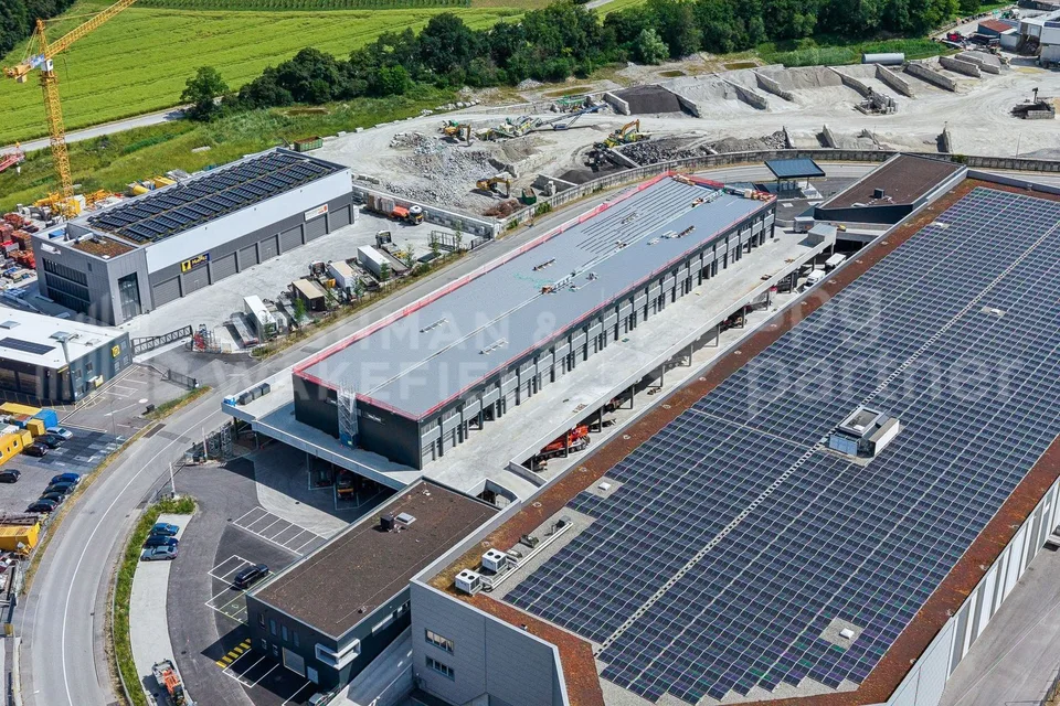 Nuove box artigianali in zona industriale - SATIGNY (Bois-de-Bay)