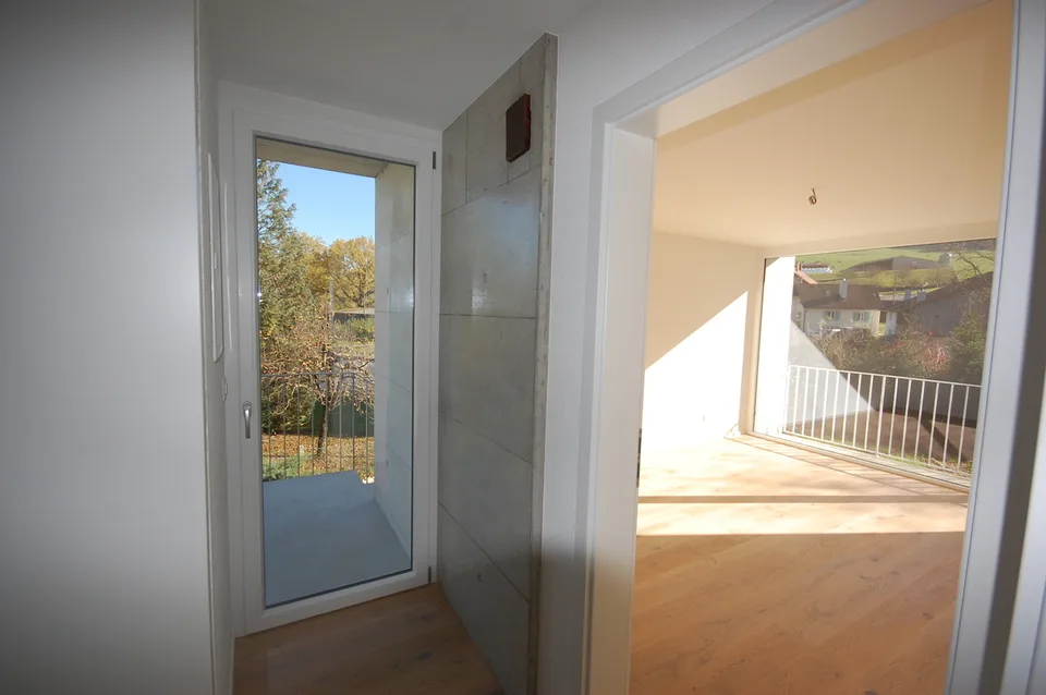 Superbe appartement de 4 pièces dans une ancienne ferme à Develier, disponible dès le 1er octobre.