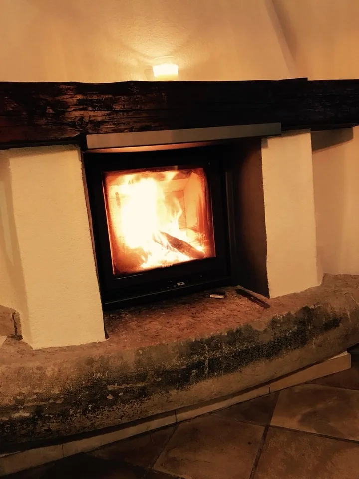 Superbe appartement de 4 pièces dans une ancienne ferme à Develier, disponible dès le 1er octobre.