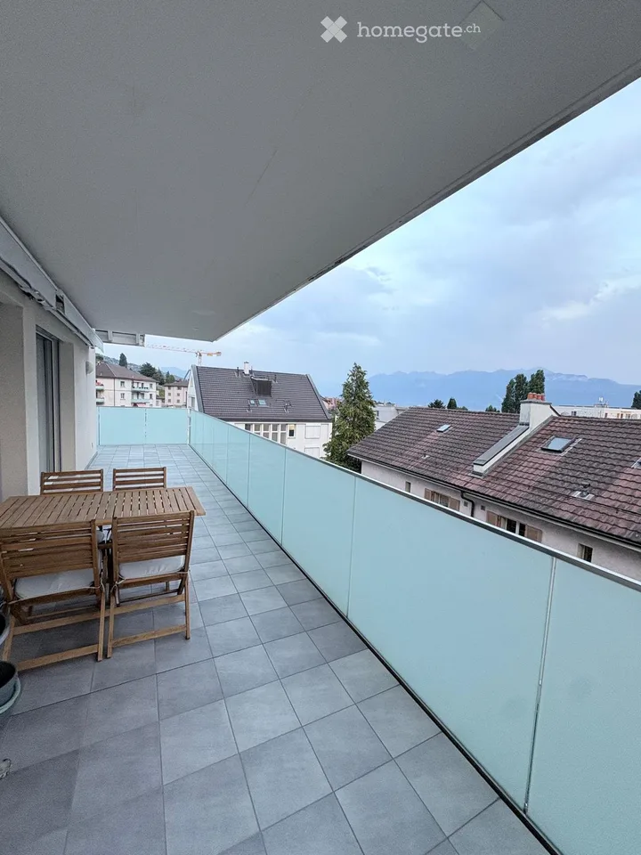 Appartement de 4 pièces de style loft à louer à Pully