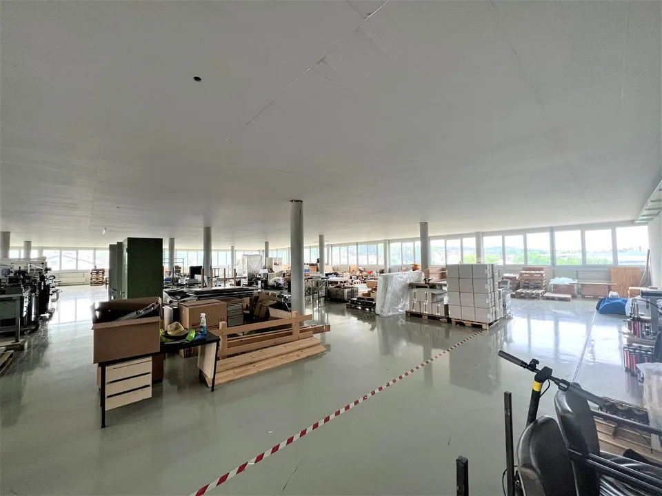 Vielseitige Gewerbefächen ab ca. 60 - 720 m2 – photo 6 of 8