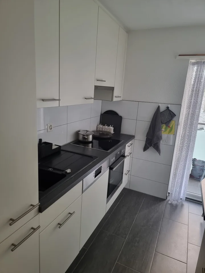 Helle 4.5-Zimmer-Wohnung mit zwei Balkonen an ruhiger Lage – Foto 11 von 13