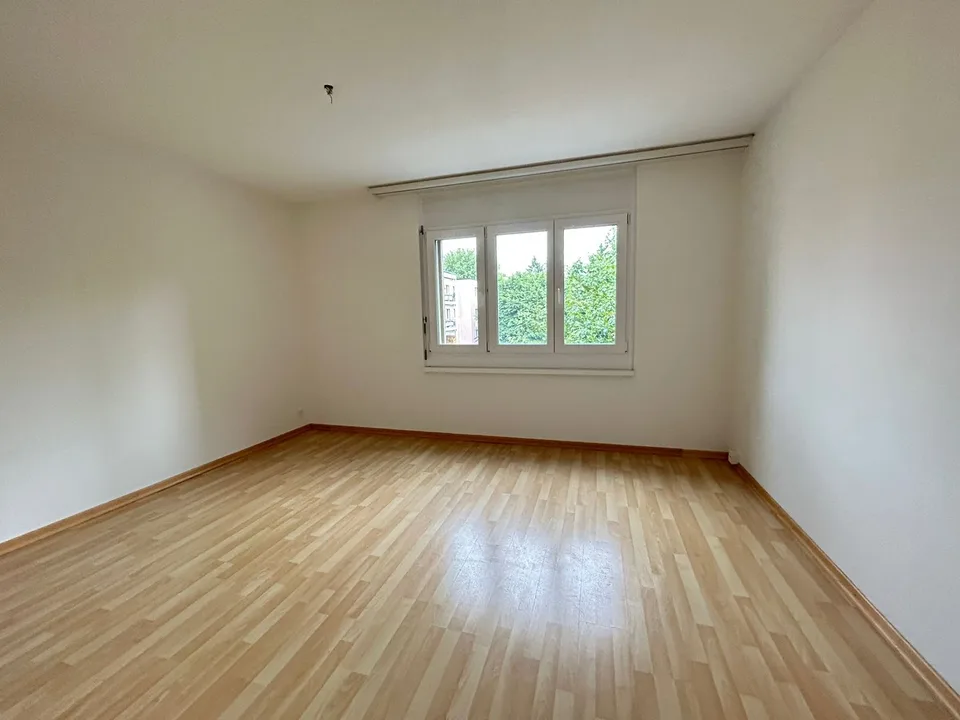 1. Rent Free - Family Friendly - Spacious
