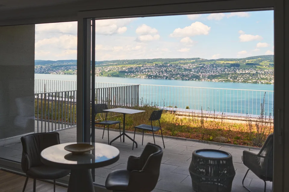 Apartments mit Designer Möblierung und voller Seesicht in Horgen/Zürich/Zug/Pfäffikon.