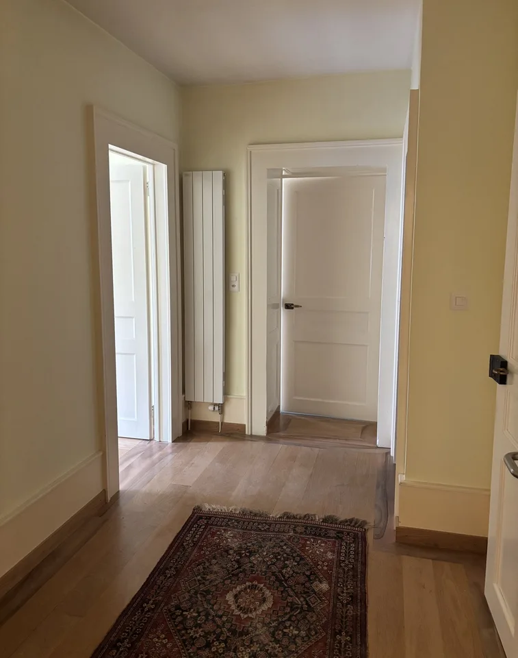 Vier-Zimmer-Wohnung renoviert in Couvet – Foto 9 von 9