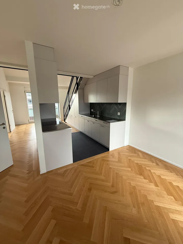 Wunderschöne Wohnung nach Kernsanierung in Wiedikon zu vermieten
