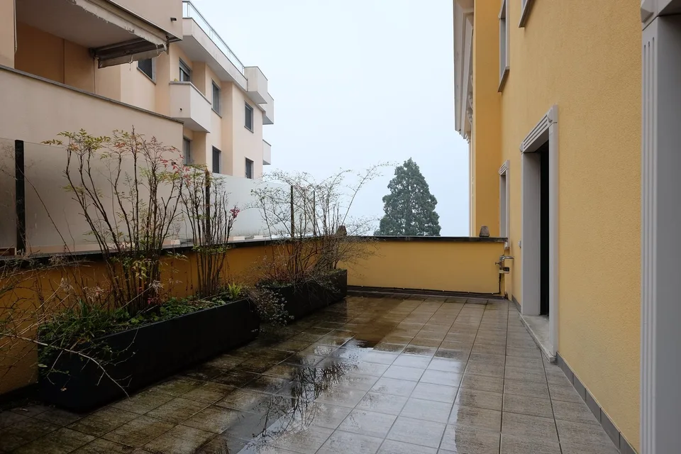 Location d'un appartement de haut standing, promenade du lac de Lugano au 3ème étage – photo 10 sur 24