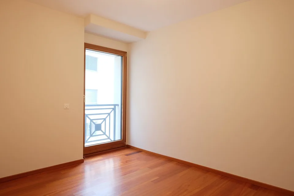 Location d'un appartement de haut standing, promenade du lac de Lugano au 3ème étage – photo 13 sur 24