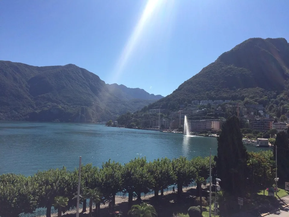 Affittasi appartamento di alto standing, lungolago Lugano al 3° piano