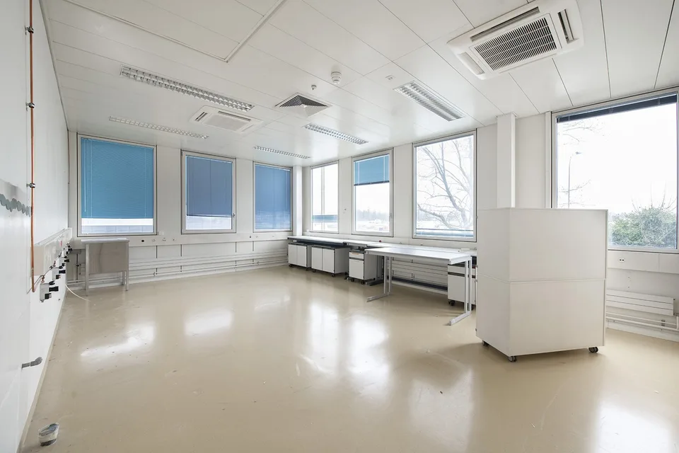 980m2 de laboratoires au 2ème étage du CTN 14 à Plan-les-Ouates – photo 11 sur 11