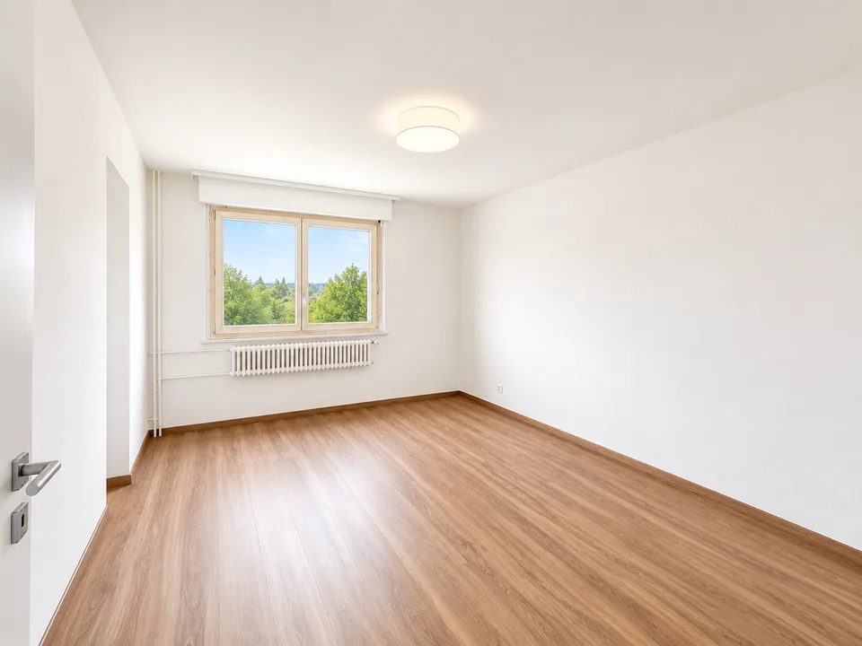 Schönes Apartment, direkt gegenüber der U-Bahn! Beeilen Sie sich, der erste Monat Miete ist gratis!