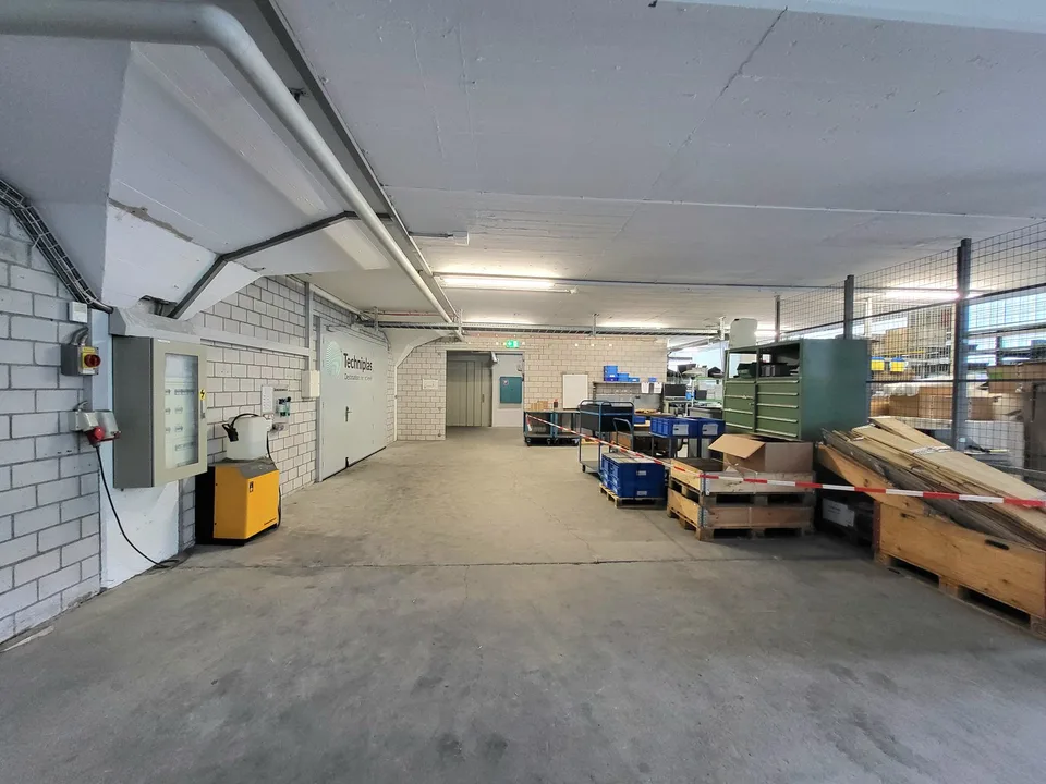 ***RENTAL SPACE FOR VISIONARIES - COMMERCIAL UNIT FOR RENT*** – photo 17 of 17