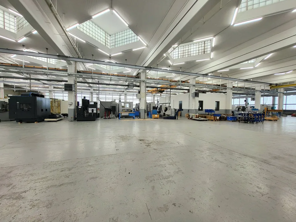 ***RENTAL SPACE FOR VISIONARIES - COMMERCIAL UNIT FOR RENT*** – photo 10 of 17