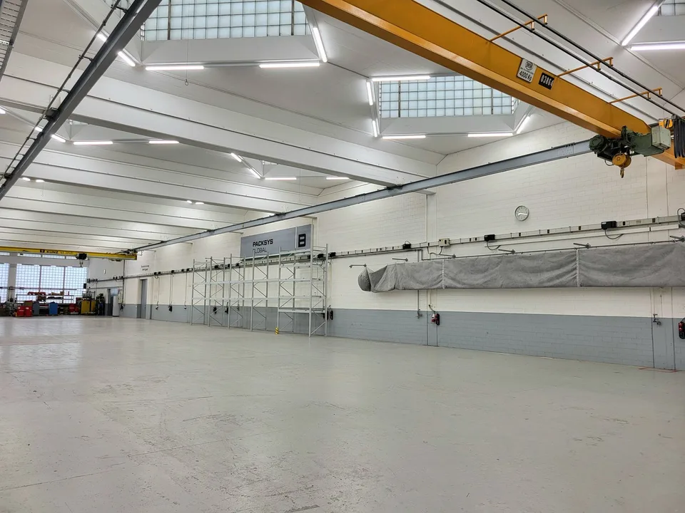 ***RENTAL SPACE FOR VISIONARIES - COMMERCIAL UNIT FOR RENT*** – photo 13 of 17