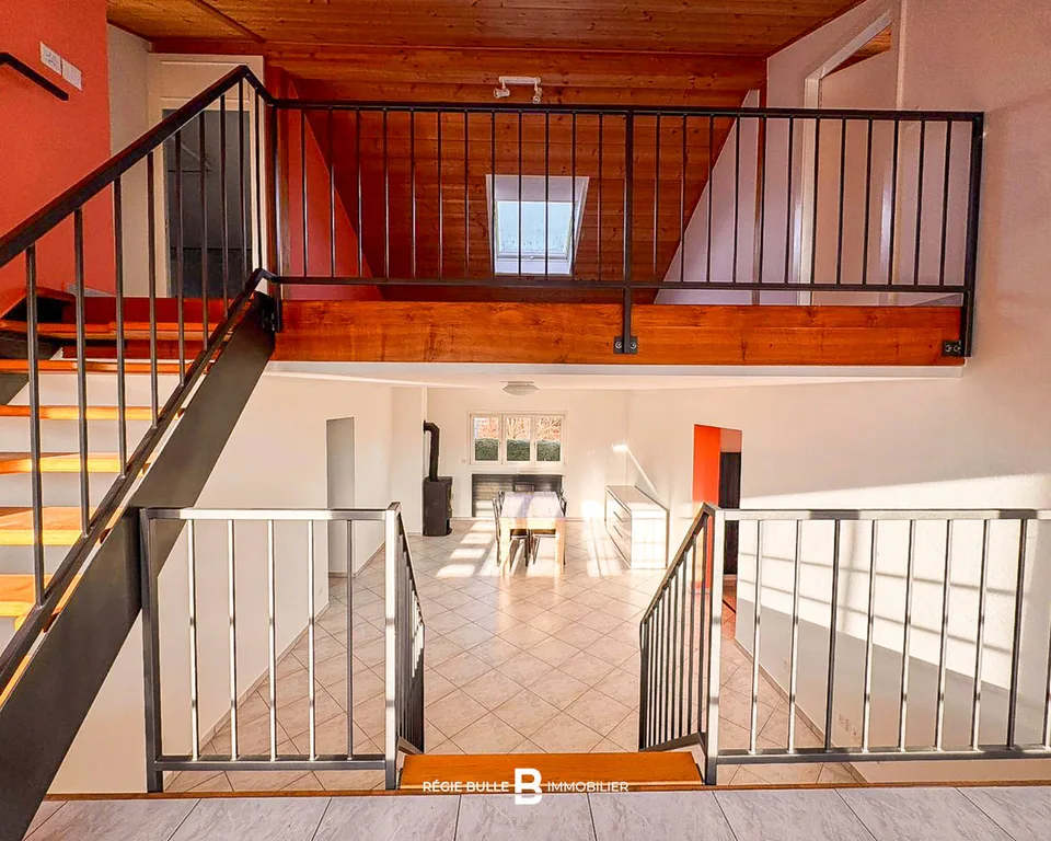 Grolley - Superb 6.5-room duplex for rent