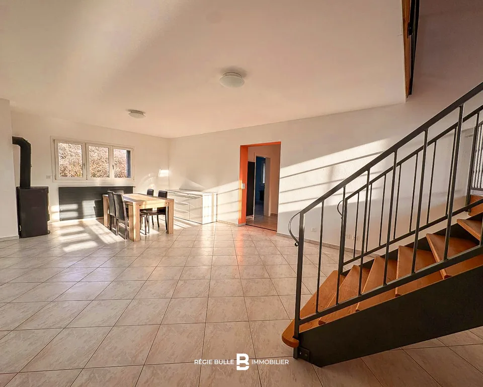Grolley - Superb 6.5-room duplex for rent