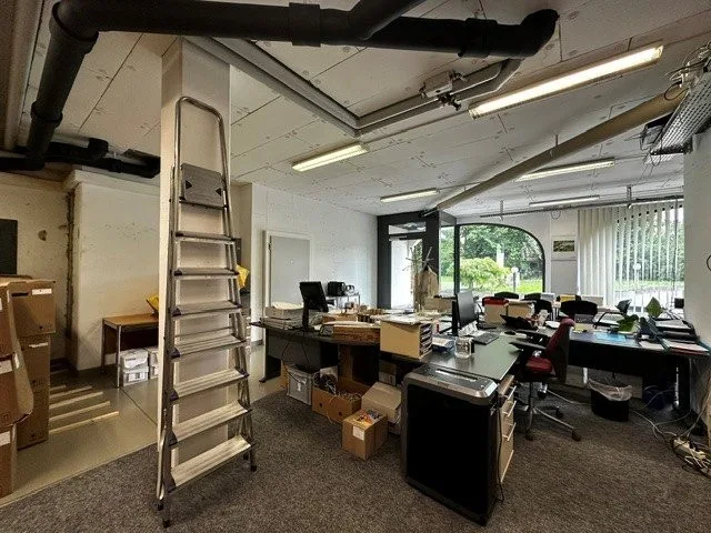 Commercial space 102 m² for rent
