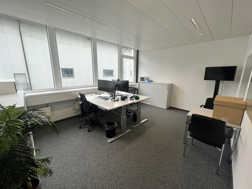 Commercial space for rent – photo 7 of 8