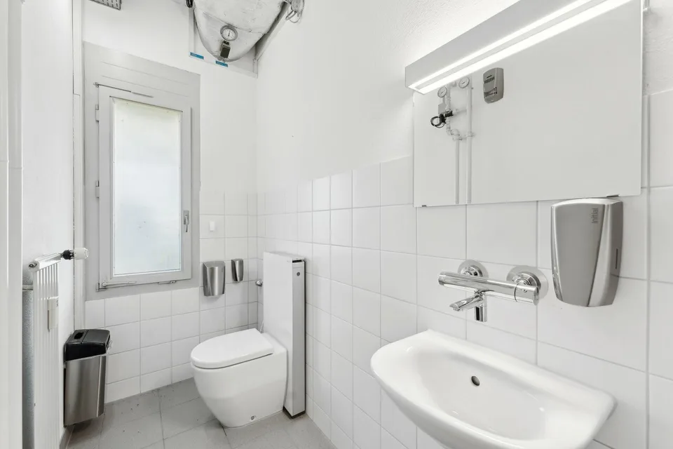 Ihre Erfolgsfläche - hochwertiger Ausbau & perfekte Anschlüsse! – Foto 10 von 11