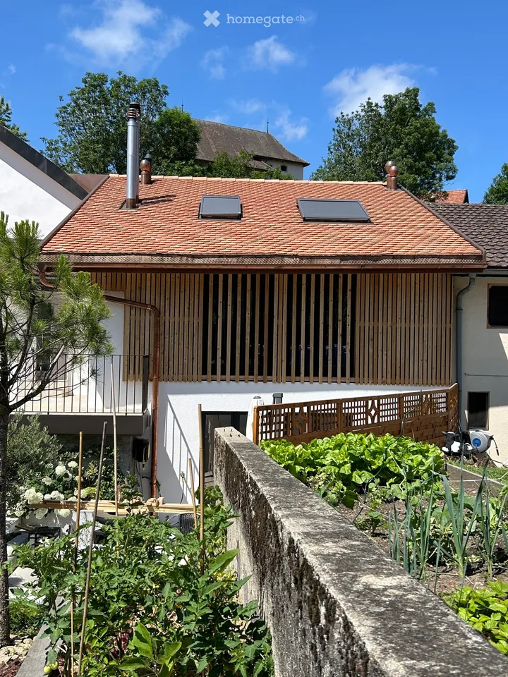 Außergewöhnliches Loft von 140 m² mit eigenem Garten, Garage