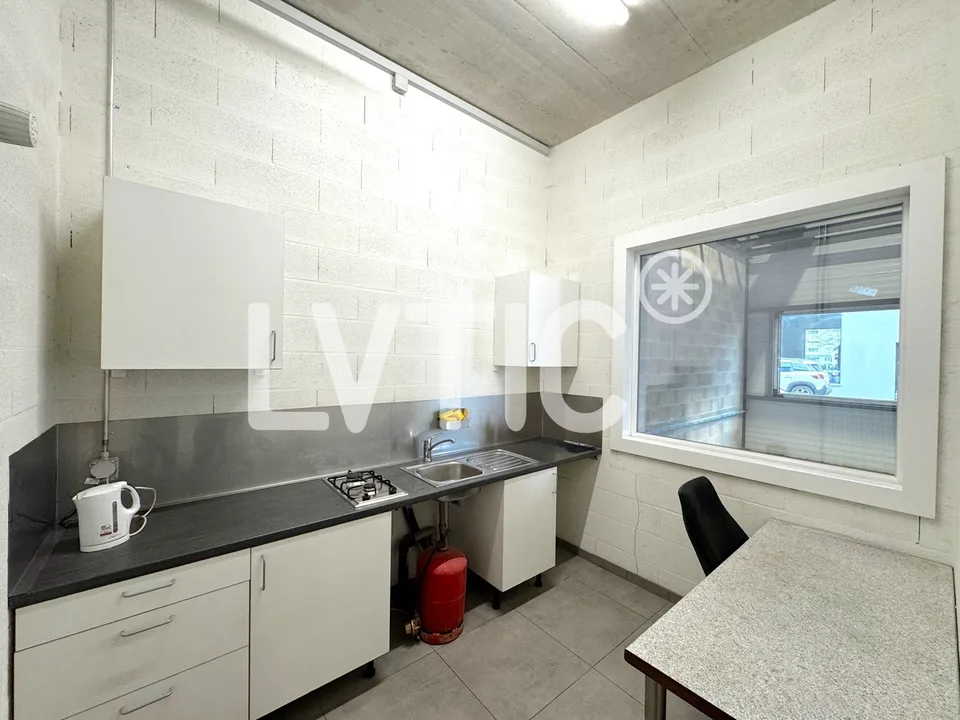 Laboratorio, deposito di 394 m2 in affitto a Yverdon-les-Bains