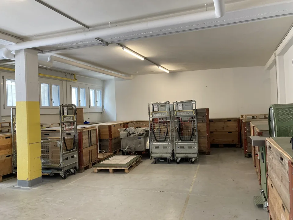Dépôt situé en plein coeur de Fribourg, facilement accessible