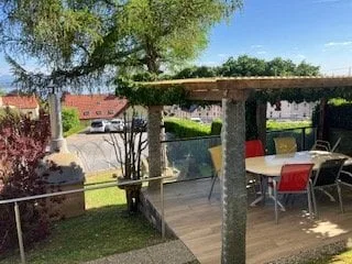 Villa zur Miete für eine Familie (im aktuellen Zustand)