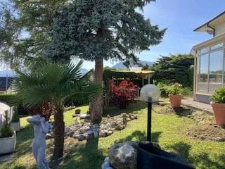 Villa zur Miete für eine Familie (im aktuellen Zustand)