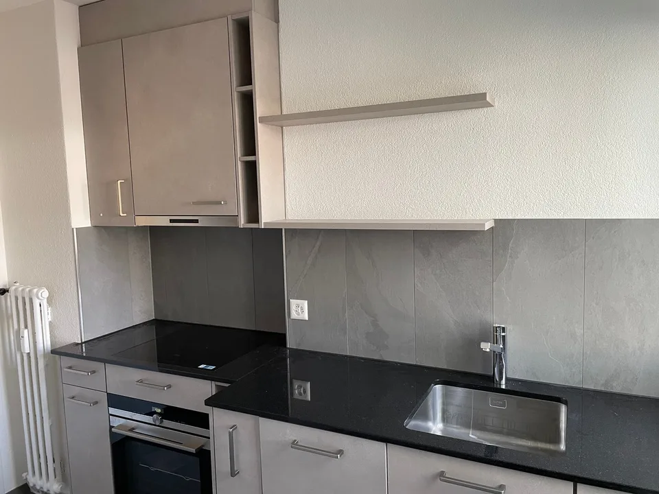 Bello, luminoso e tranquillo appartamento di 3 camere