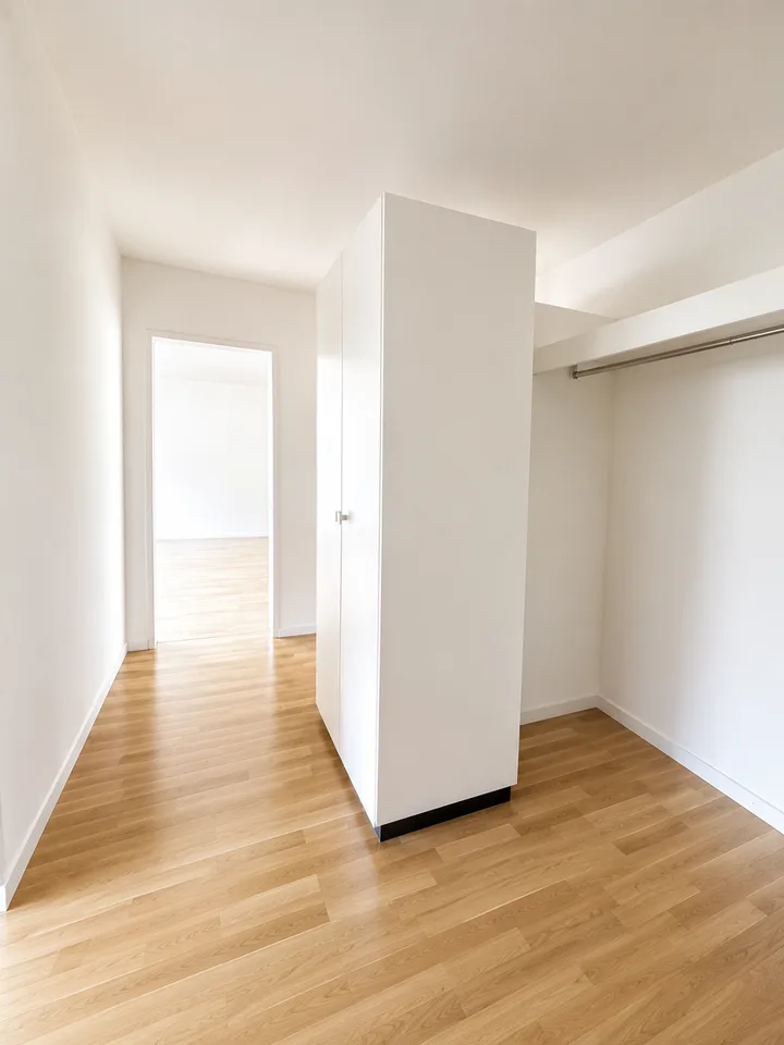Helle 5.5-Zimmer-Wohnung mit grossem Balkon und Blick ins Grüne