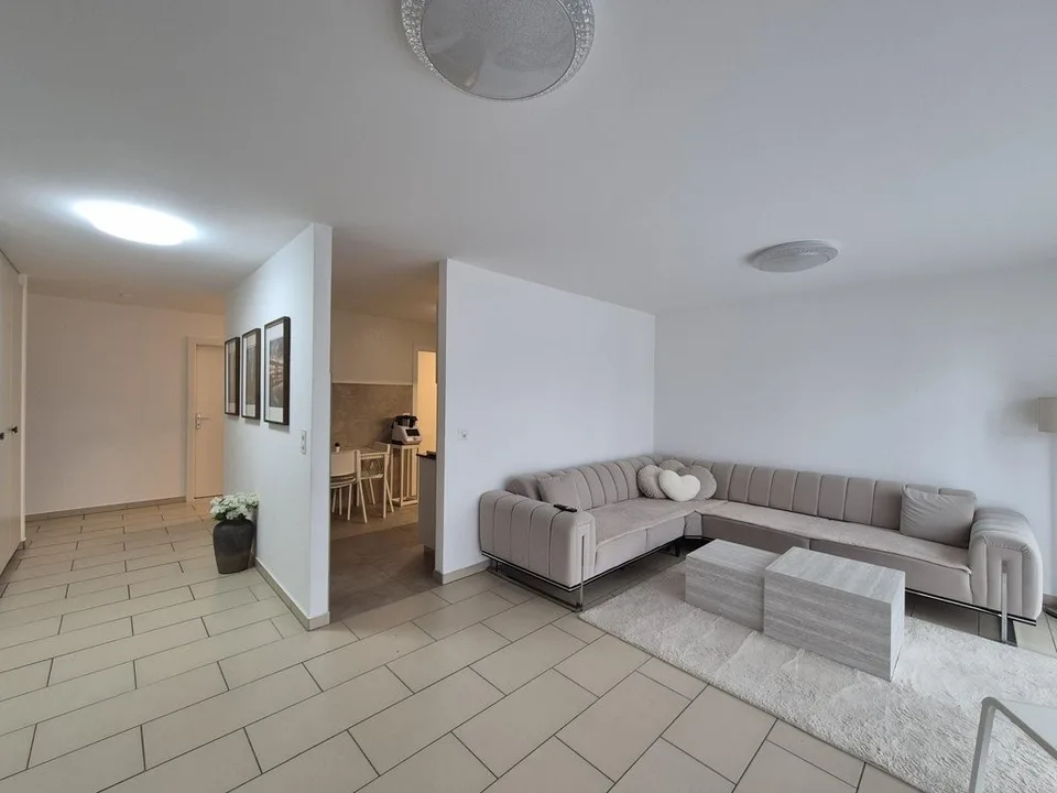 PAYERNE (VD) - 4,5 locali al 2° piano