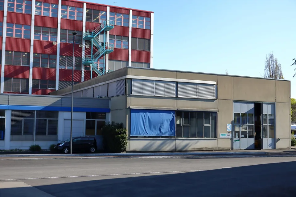 Büro- und Gewerberäumlichkeiten in Brügg bei Biel