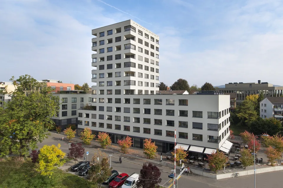 Vielseitige Bürofläche im Zürcher Binz-Quartier  bezugsbereit und teilweise möbliert