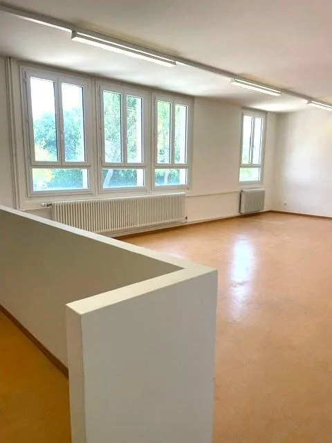 Espaces de formation, locaux commerciaux, bureaux
