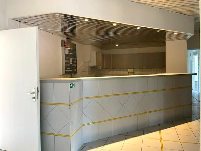 Espaces de formation, locaux commerciaux, bureaux