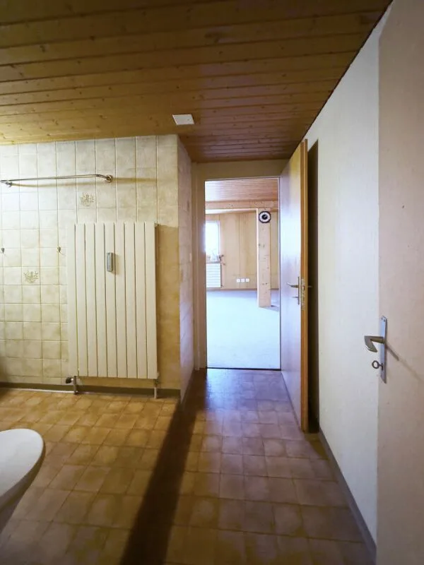 Petit appartement de 2 pièces sous les toits dans la vieille ville, pratiquement au bord du lac (250m) – photo 7 sur 12