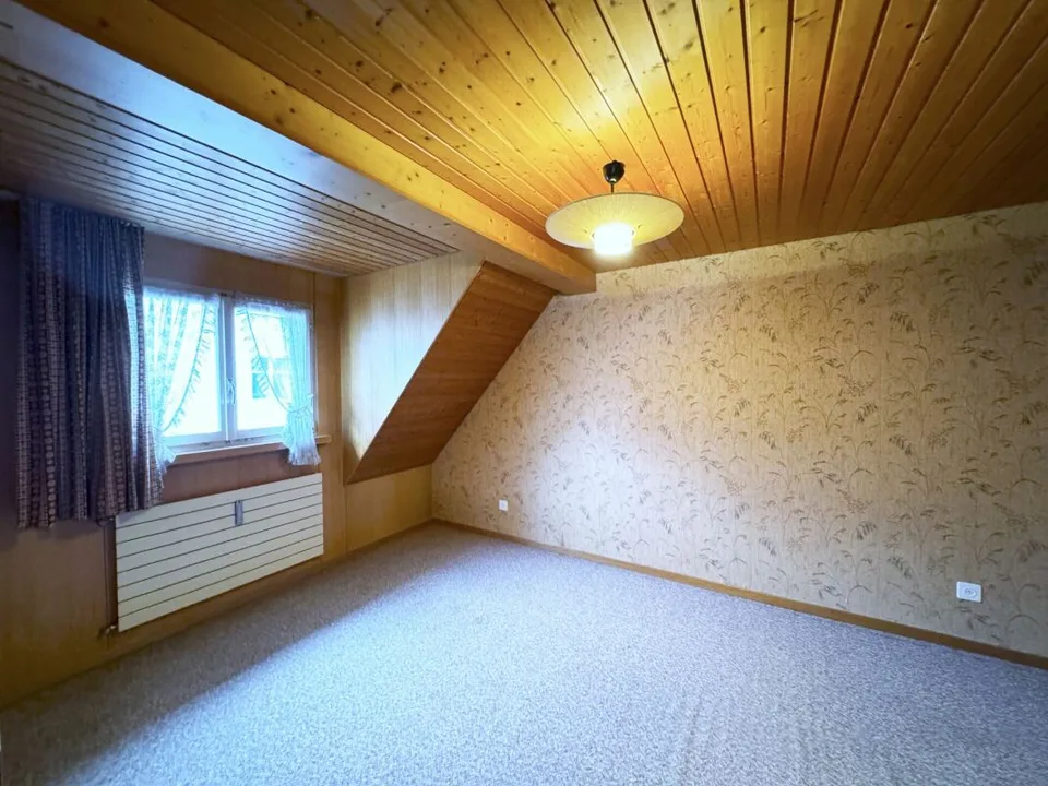 Petit appartement de 2 pièces sous les toits dans la vieille ville, pratiquement au bord du lac (250m) – photo 10 sur 12