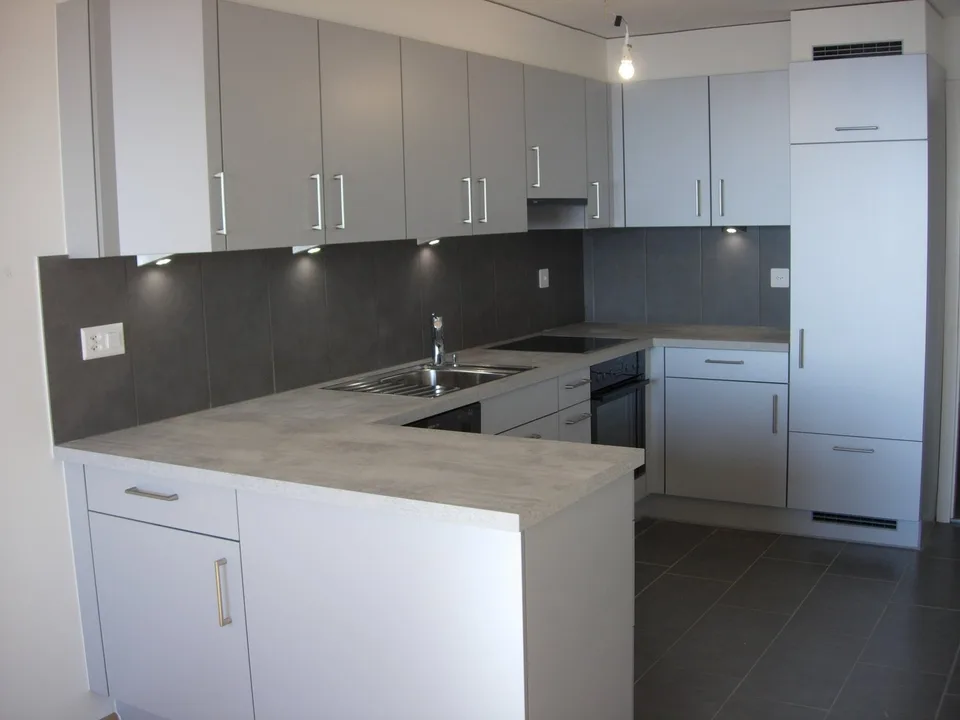 Appartement 3.5 pièces avec balcon et belle vue à Neuchâtel