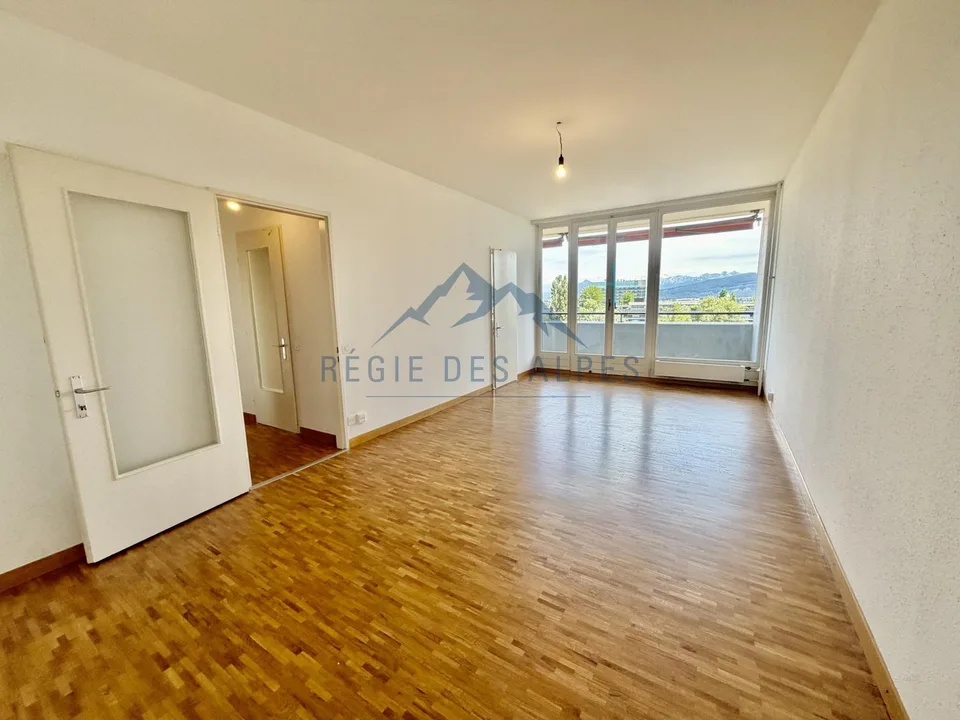 Charming 3-room apartment with a view of the water jet