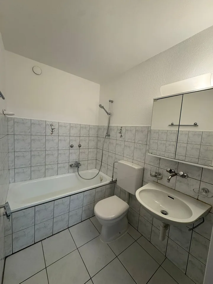 Großes Familienapartment mit 3.5 Zimmern Geräumig, hell und gut gelegen!
