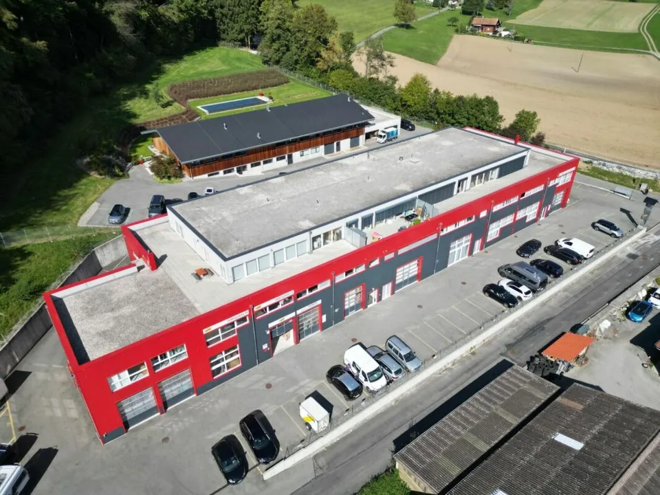 Entrepôt 1.5 pièces 156.35 m2 à Puidoux-Gare