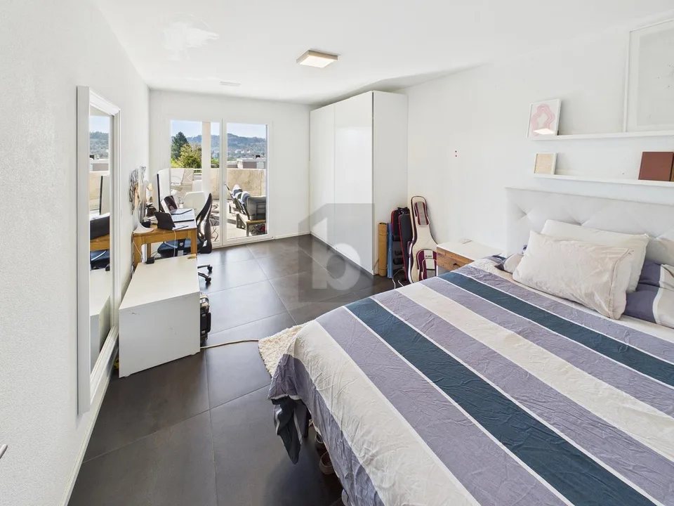 SPACIOUS AND STYLISH WITH SUNNY TERRACE
