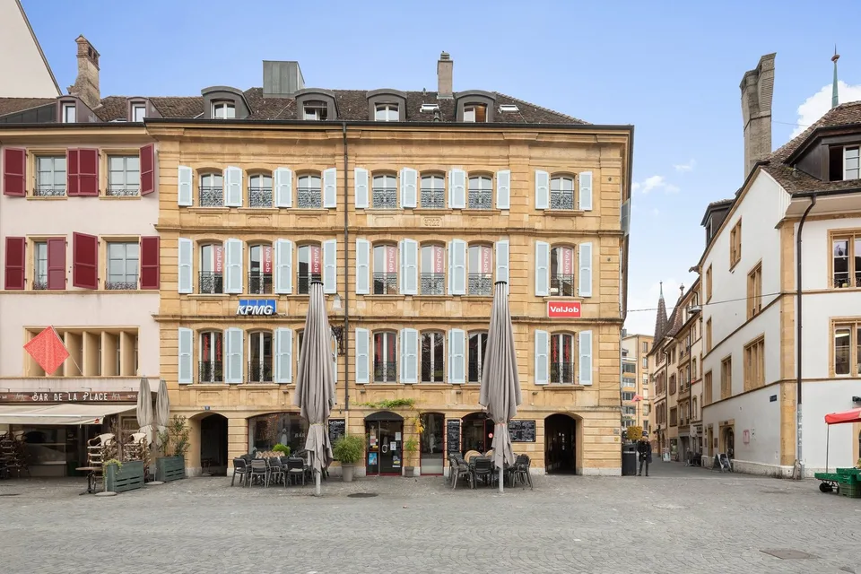 Überholte Bürofläche im Herzen von Neuchâtel