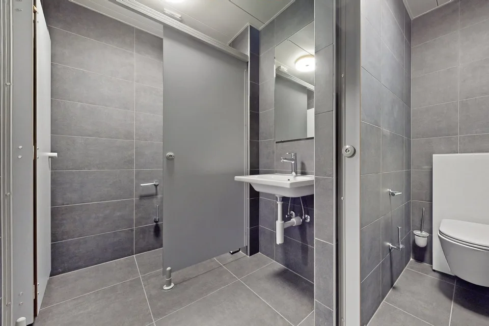 Spazio ufficio completamente rinnovato nel cuore di Neuchâtel – foto 8 di 9