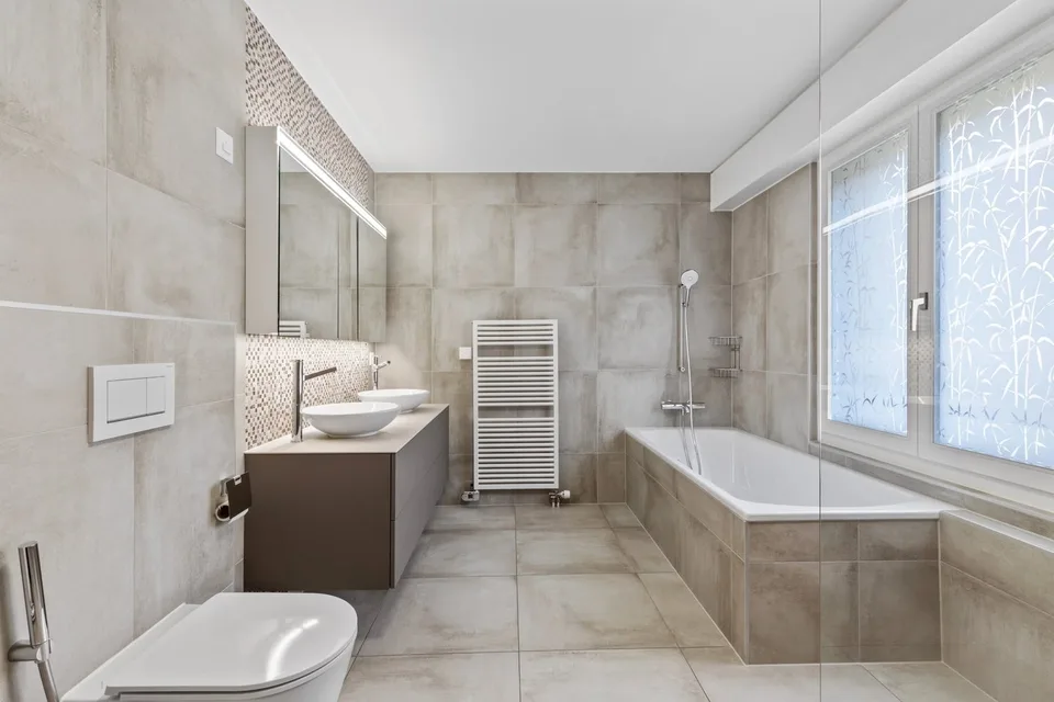 Beautiful spacious 6.5-room apartment of 175m2 on the 8th floor – photo 8 of 13