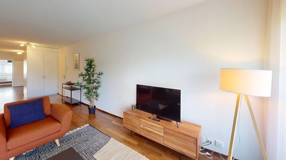 Modern 2-Bedroom Apartment in Morges with Balcony & Parking