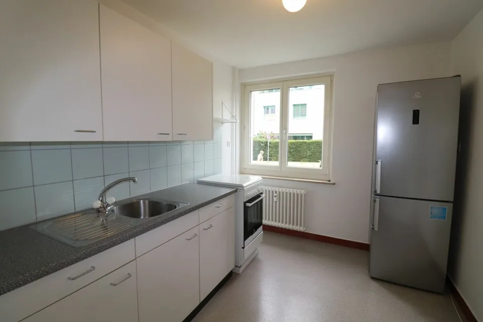 Près de Letten-Center et Ziegelei - Appartement 3 pièces au 1er étage à Allschwil à louer