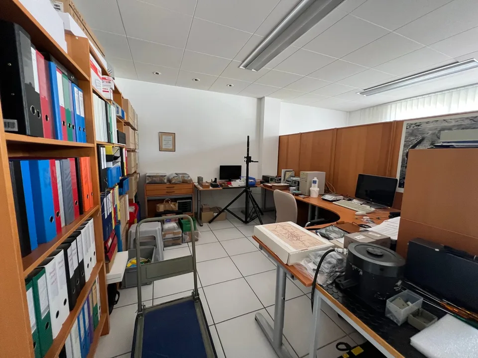 Ampio spazio ufficio di 4,5 locali nel cuore di Bülach